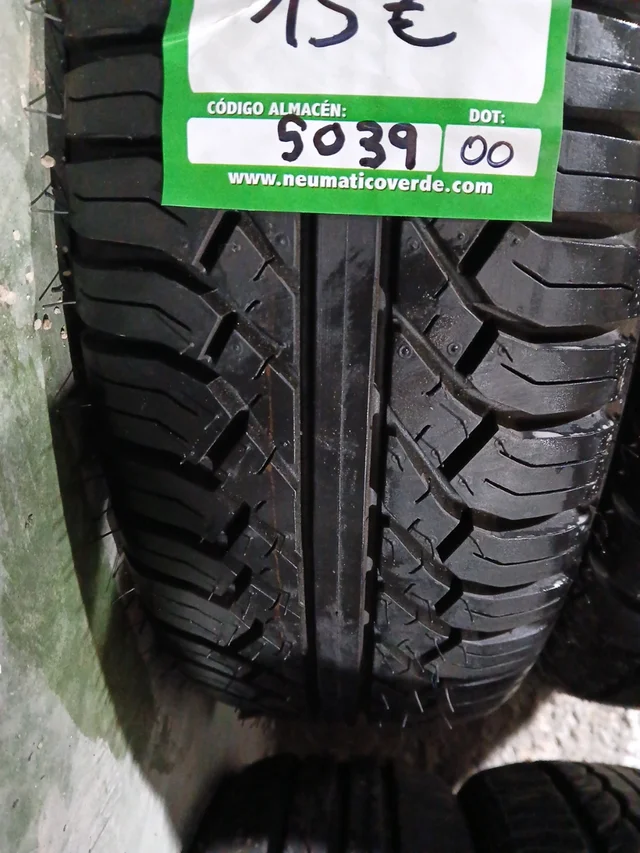 165 65 13 77T DEBICA VIVO - Imagen 3