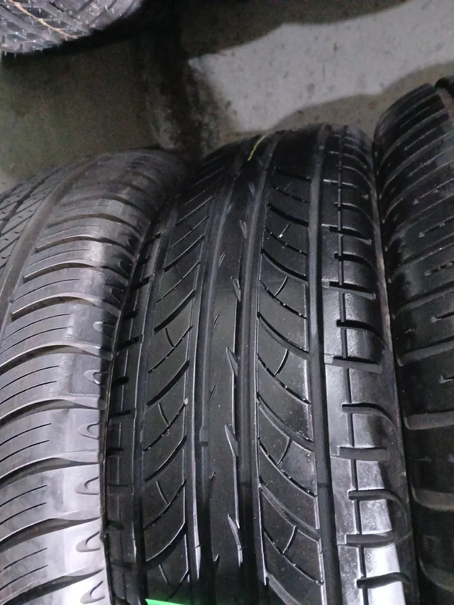 175 70 13 82H PREMIDRRI SOLAZO - Imagen 3