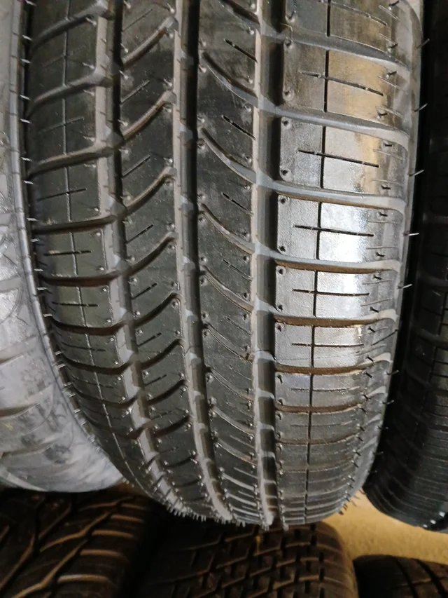 185 65 14 86H KORMORAN RON PRO - Imagen 2