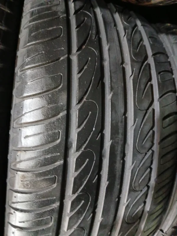 195 50 15 82H FIRESTONE T2 300X - Imagen 2