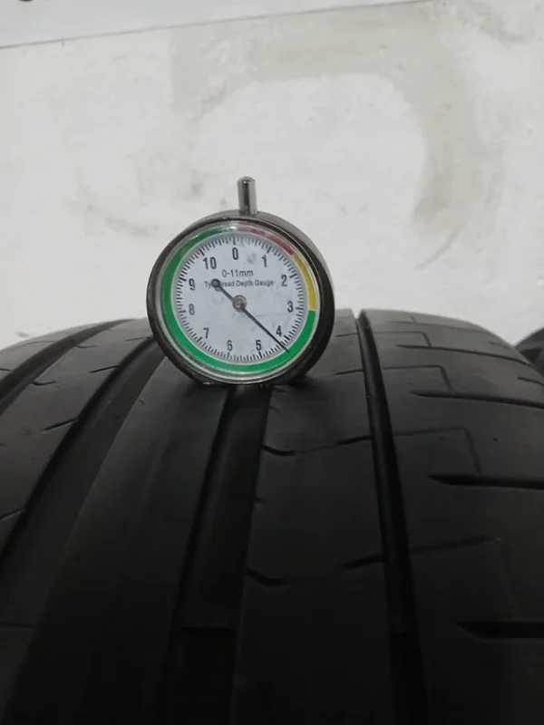 235 35 20 92Y PIRELLI PZERO - Imagen 3