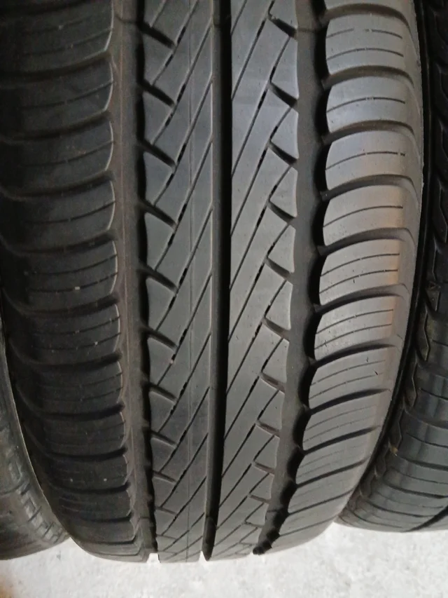 195 55 16 87H GOOD YEAR EAGLE - Imagen 3