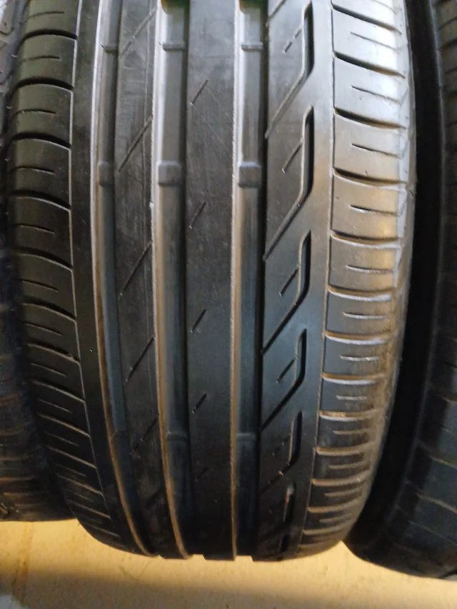 215 55 16 93W BRIDGESTONE TURANZA TOO1 - Imagen 2