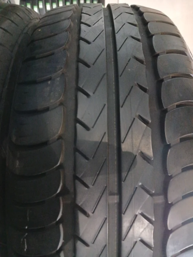 205 50 17 93W GOOD YEAR EAGLE NCT5 - Imagen 2