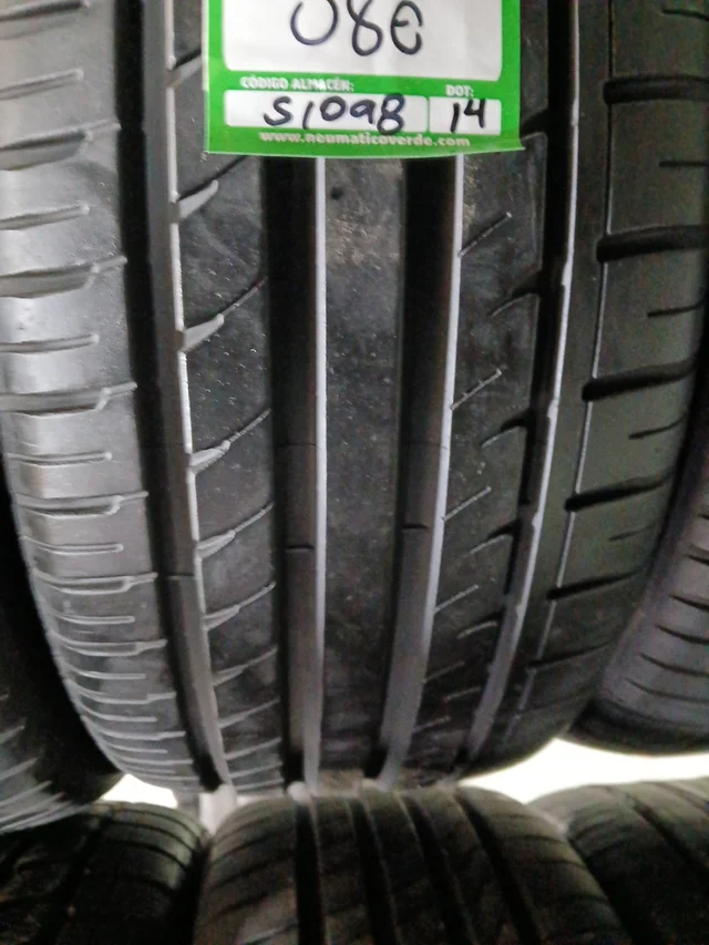 225 50 17 98Y GT RADIAL CHAMPIRO - Imagen 3