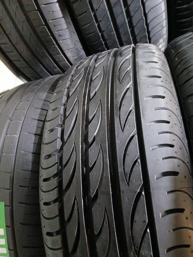 225 55 17 101W PIRELLI PZERO NERO - Imagen 2