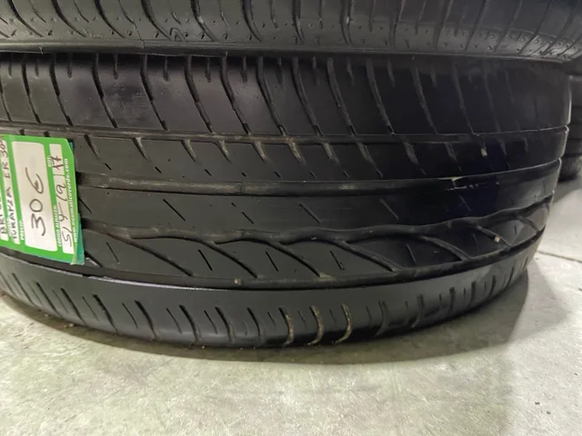 215 55 17 94V BRIGESTONE TURANZA ER 304 - Imagen 2