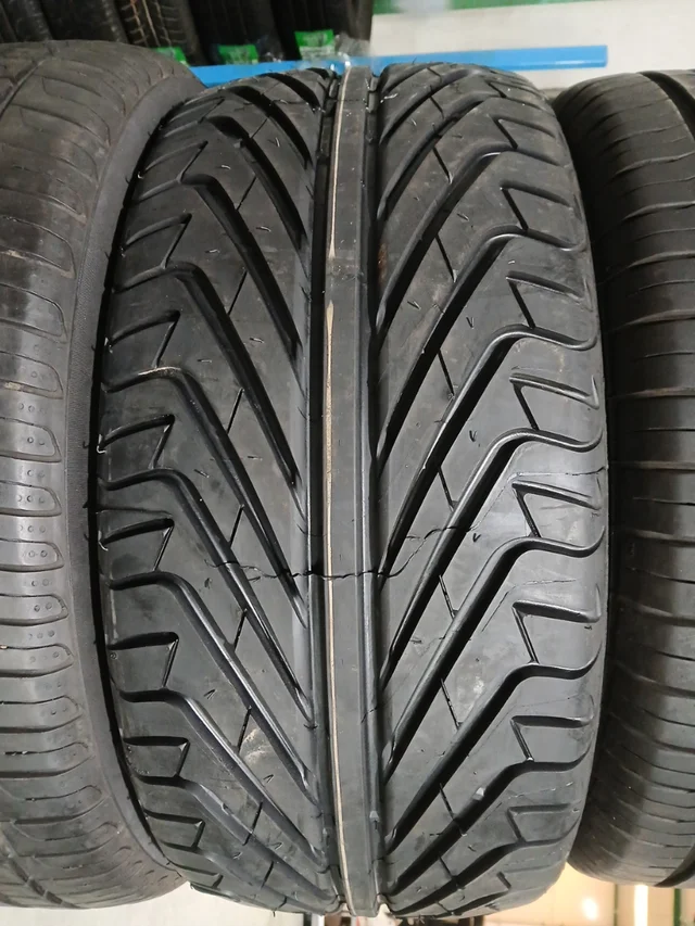 245 40 17 MICHELIN PILOT SPORT - Imagen 3