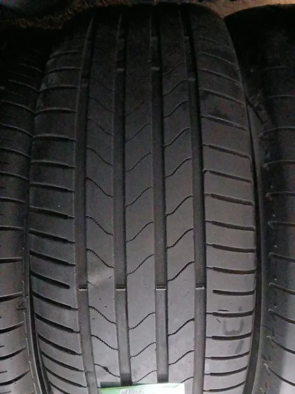 225 60 18 100V BRIDGESTONE TURANZA 6 - Imagen 2
