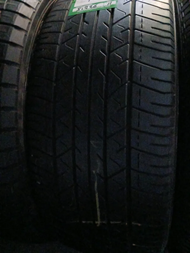 235 55 18 99V BRIDGESTONE POTENZA RE031 - Imagen 2