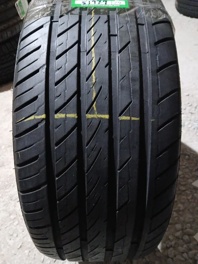 255 40 18 92W OVATION VI-388 - Imagen 2