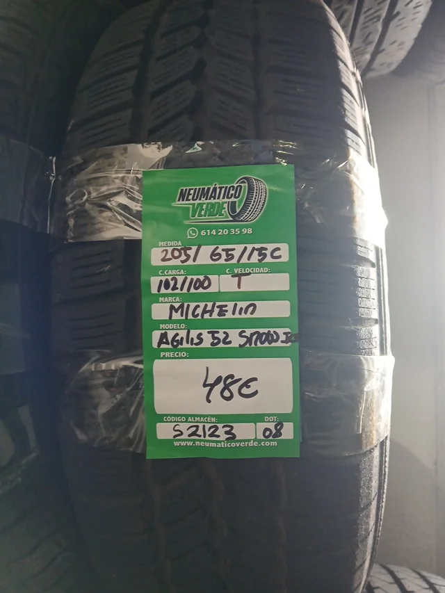 205 65 15 102/100T MICHELIN AGILIS 52 SN