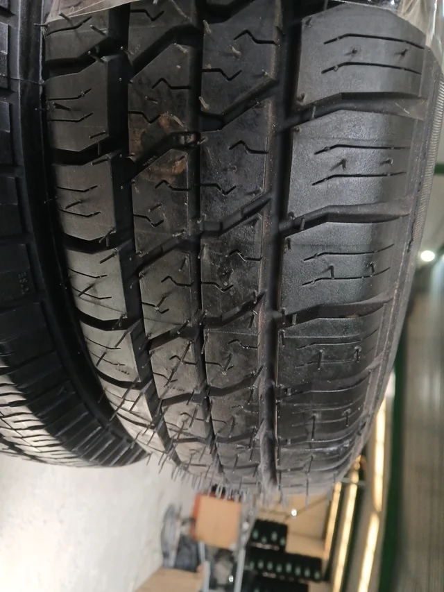 175 65 14 99/98R PIRELLI CITY NET - Imagen 3