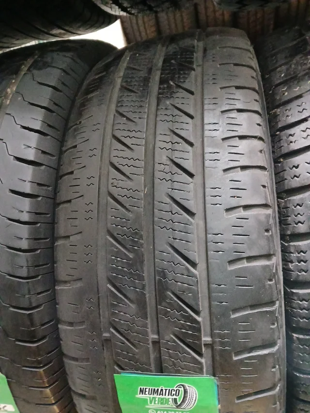 205 65 16 107/105T GOOD YEAR VECTOR 4 SEASONS - Imagen 2